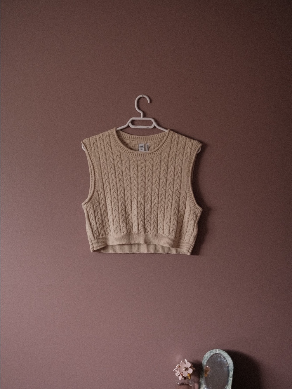 twik Cream Cable Knit Cropped Sweater Vest